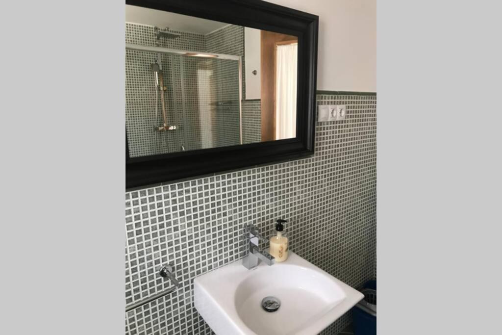Apartamento Primera Linea De Playa Финистере Екстериор снимка
